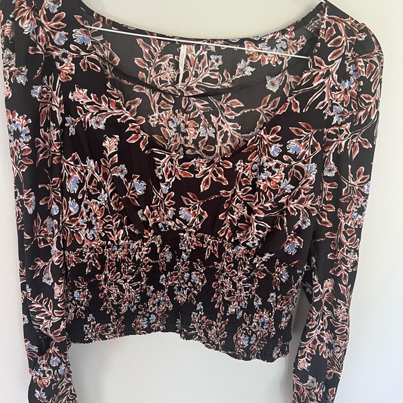 Free People black long sleeve top, size medium - Picture 3 of 4